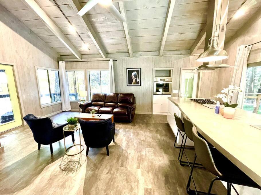 Villa Modern House W. Fast Internet In 1 Acre Land Occidental Exterior foto